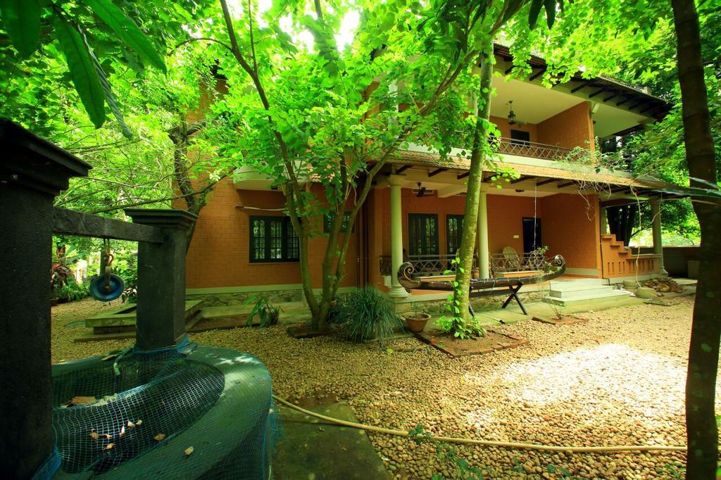 Malakkarethu House Apartment Aranmula Exterior photo